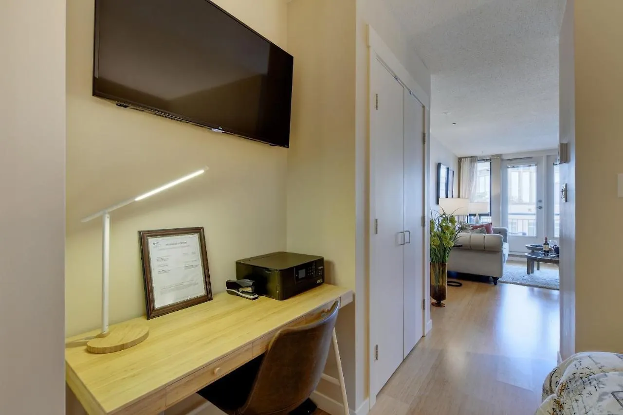 The Astoria Nook Apartment Victoria